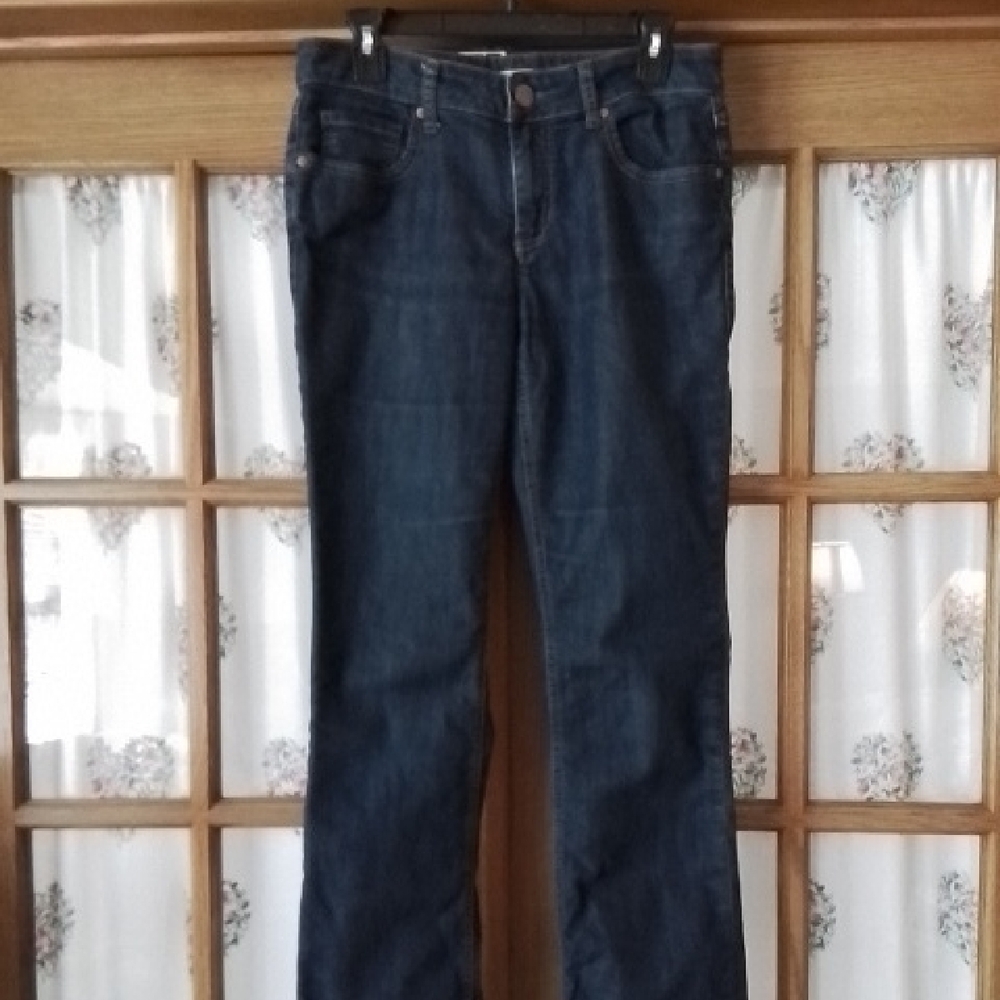 CAbi Women's Blue Jeans, Size 6.